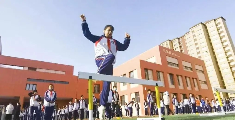 由于伤病的