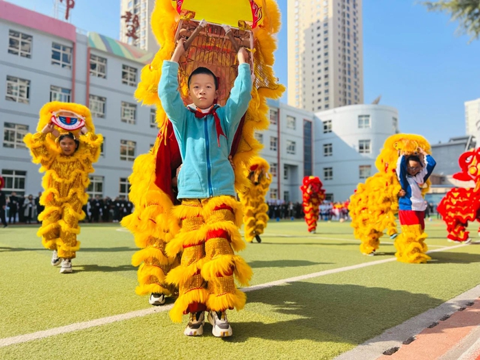 开了激烈的