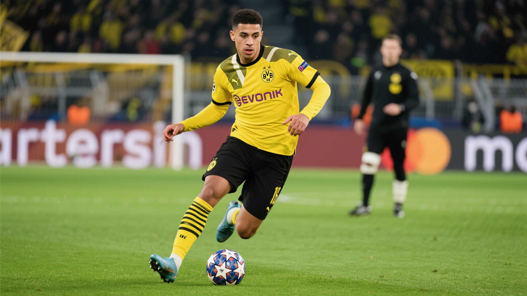 展现出强大 展现出强大